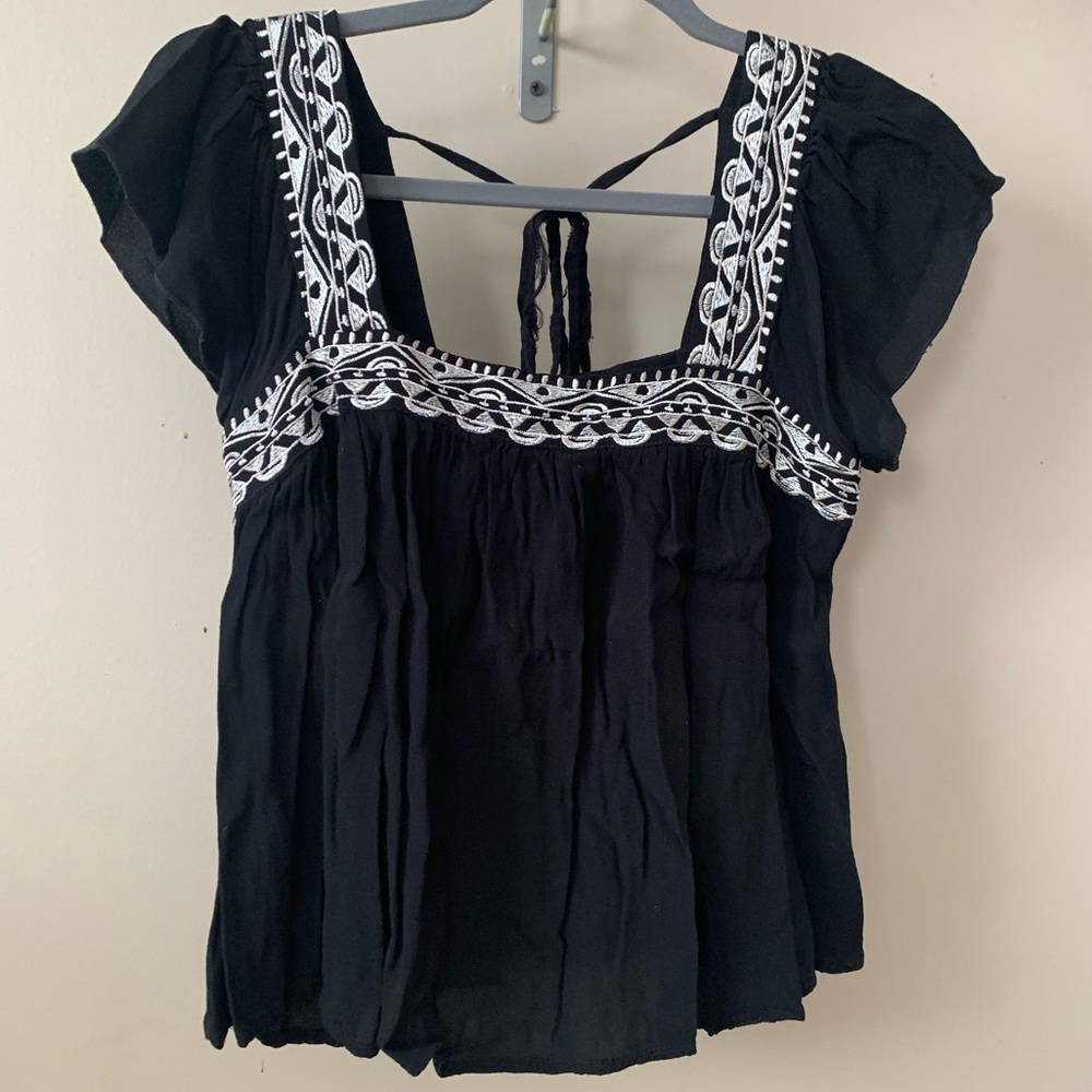 FOREVER 21 Tie Back Top
